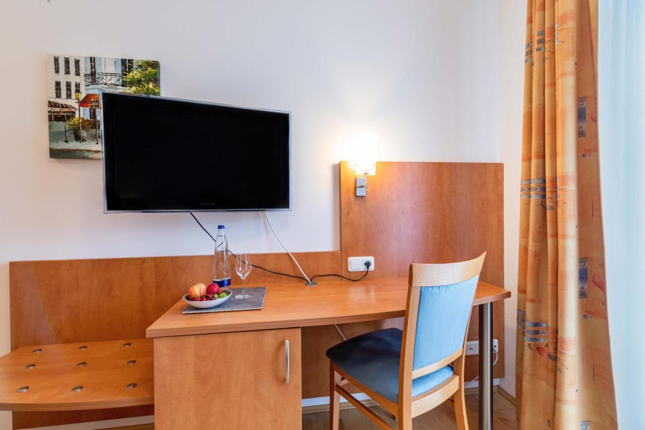 Gasthaus Hotel Ostermeier Attenkirchen Zewnętrze zdjęcie