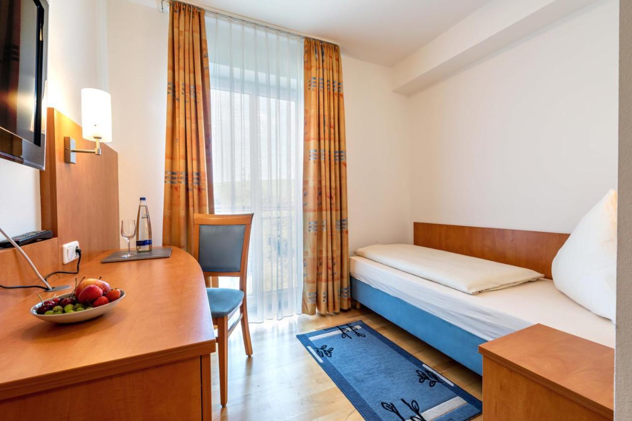 Gasthaus Hotel Ostermeier Attenkirchen Zewnętrze zdjęcie